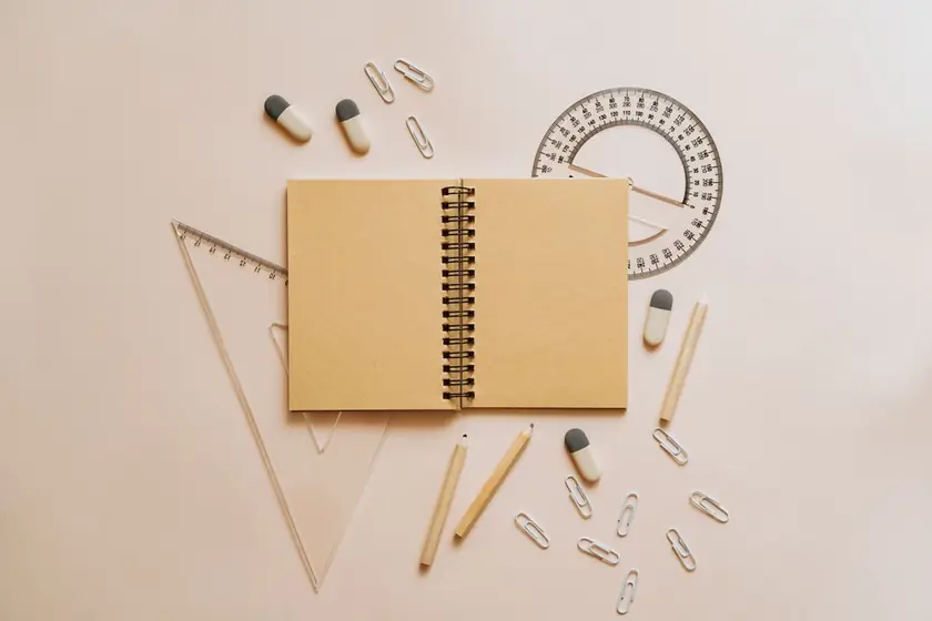 Real illustrative photograph for Work & study supplies
